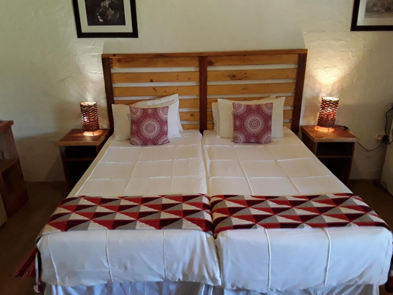 Bush Pub & Inn Hoedspruit Exterior foto